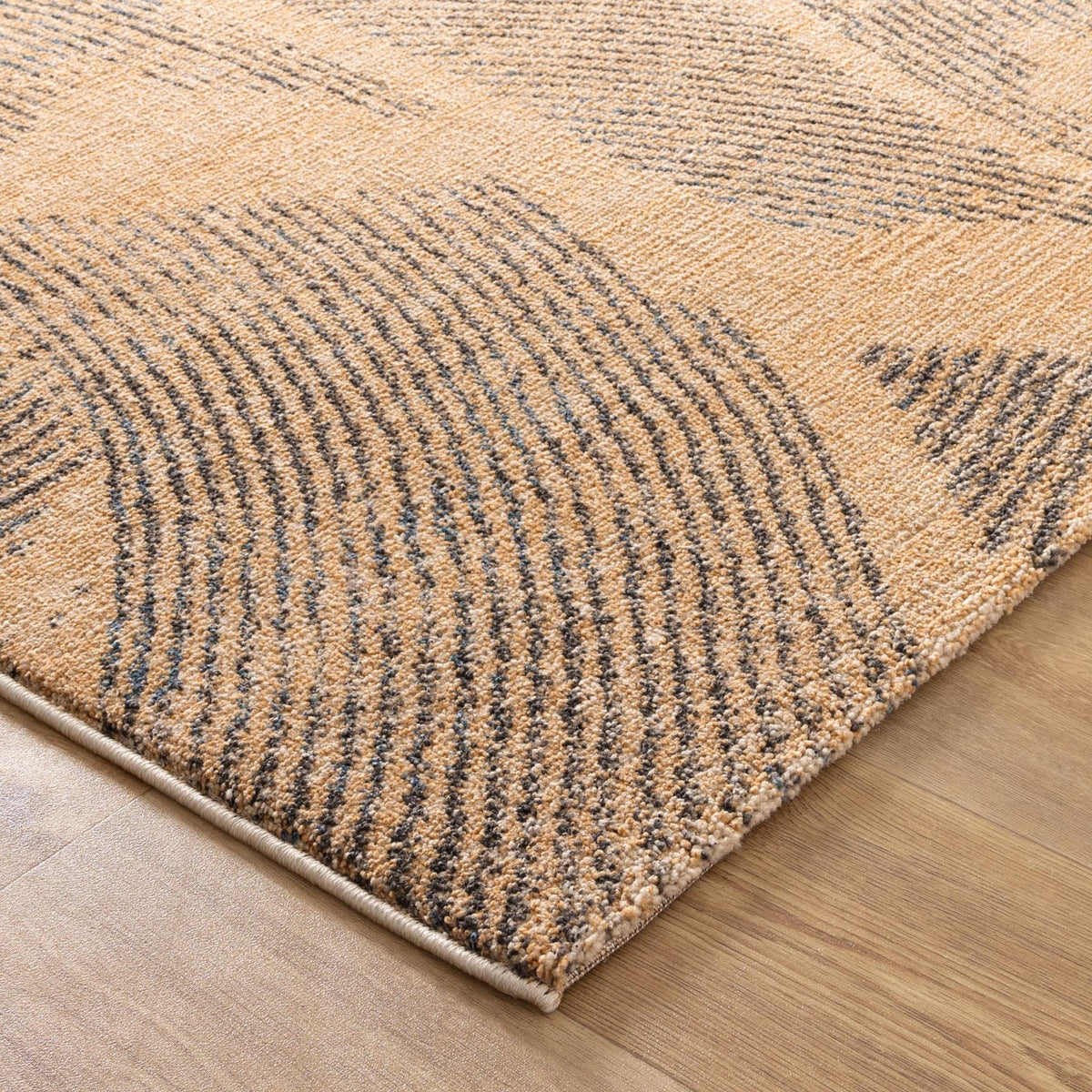 Le Canvas Faye Gold — corner detail