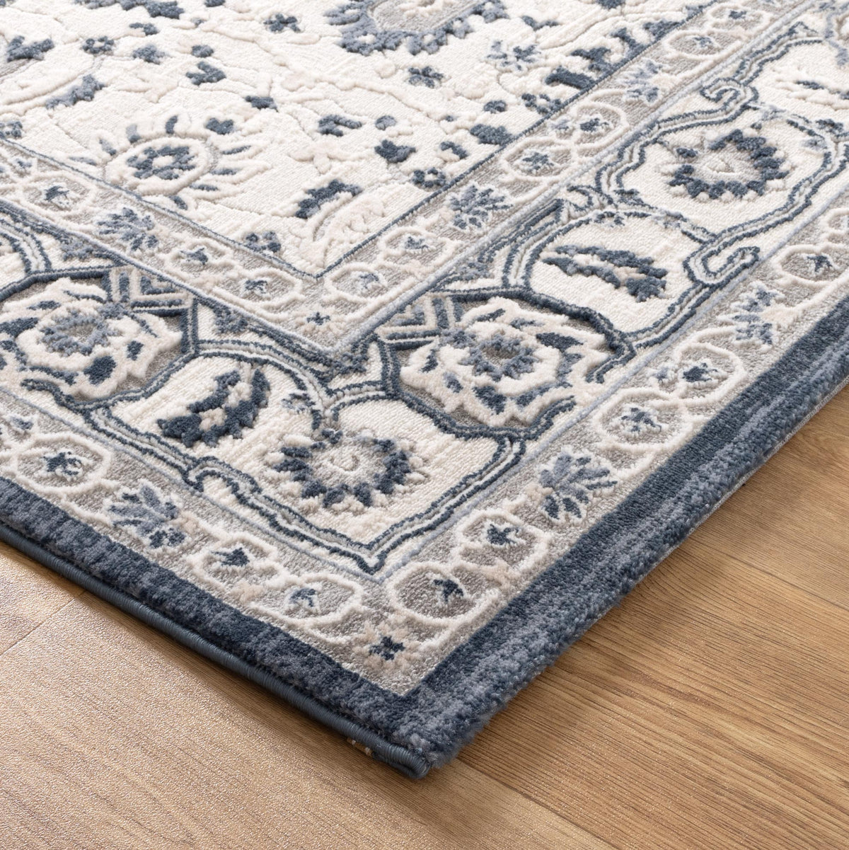 Le Canvas Idris Blue — corner detail