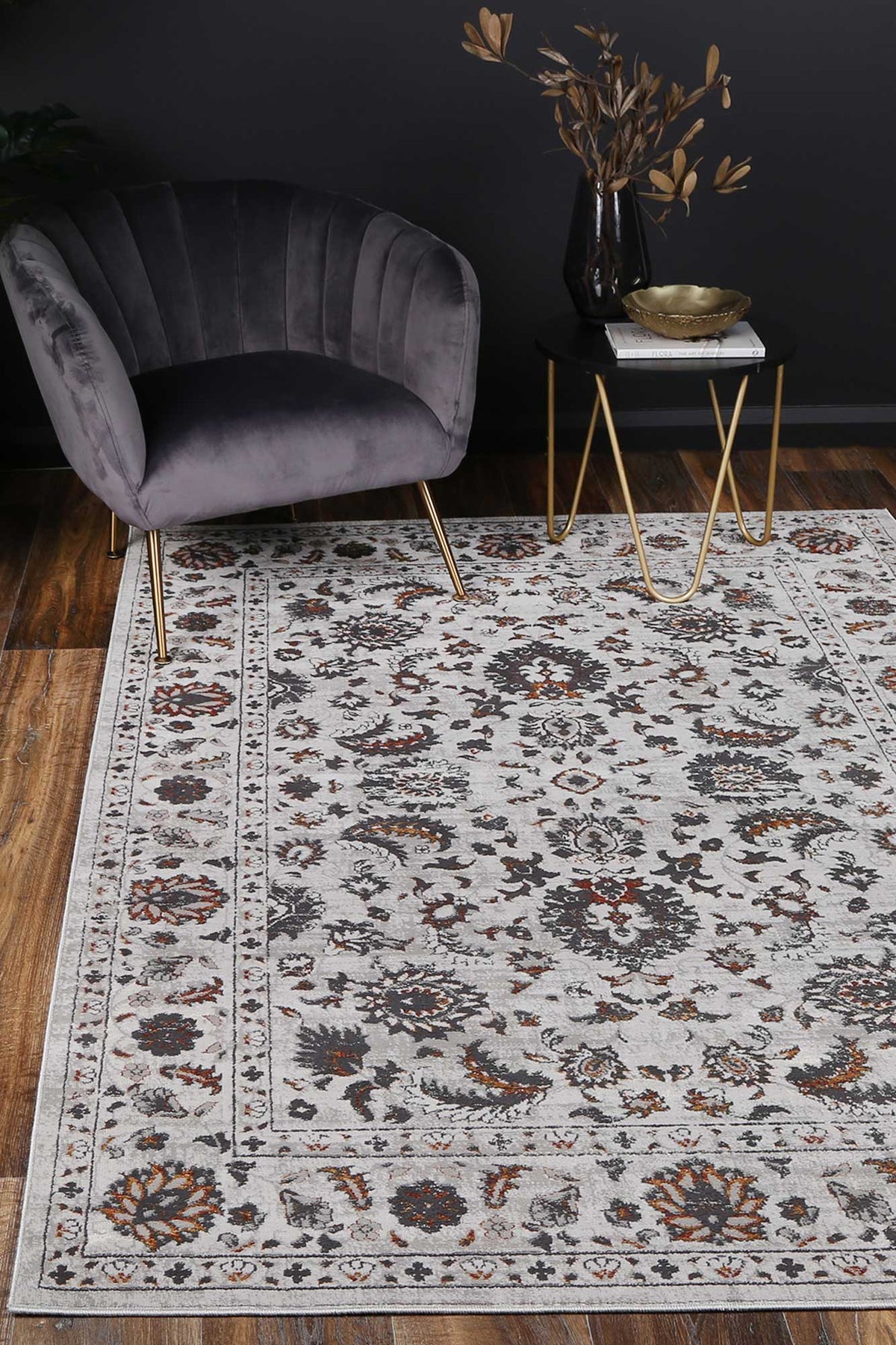Le Canvas Pilar Ivory — corner detail