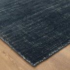 Le Canvas Quill Steel — corner detail