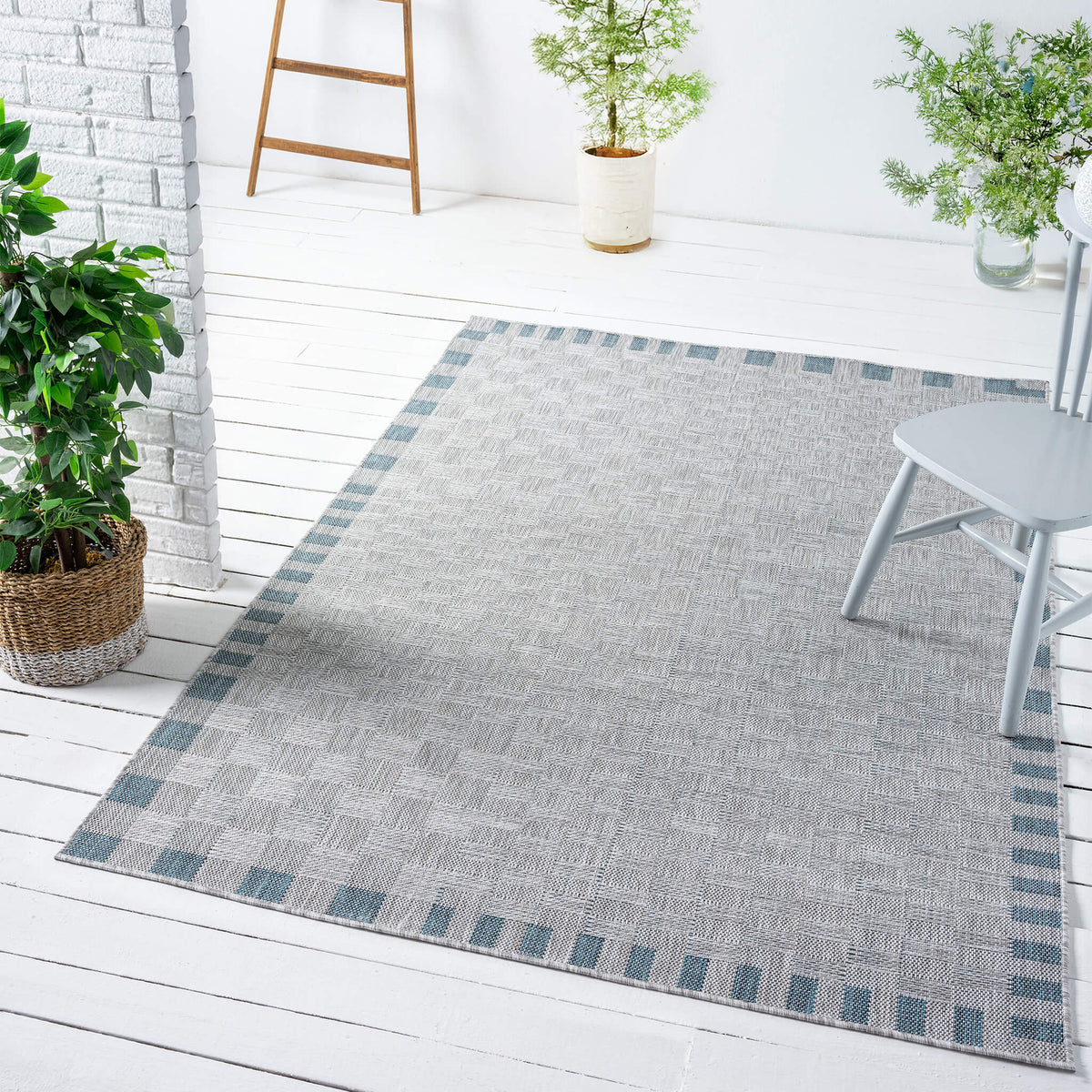 Le Canvas Nessa Cloud — styled in a living room