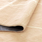 Le Canvas Cloud Diamonds Beige — construction