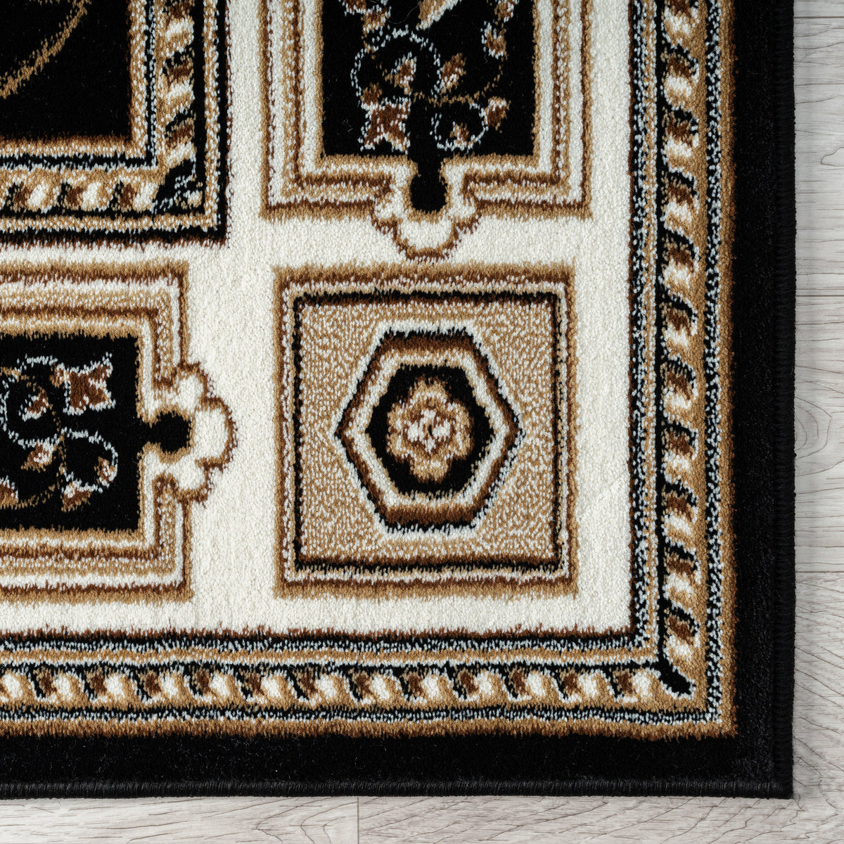 Le Canvas Caius Black — construction
