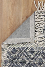 Lumina Grey Ivory — DETAIL