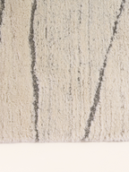 Lilly Cream — DETAIL