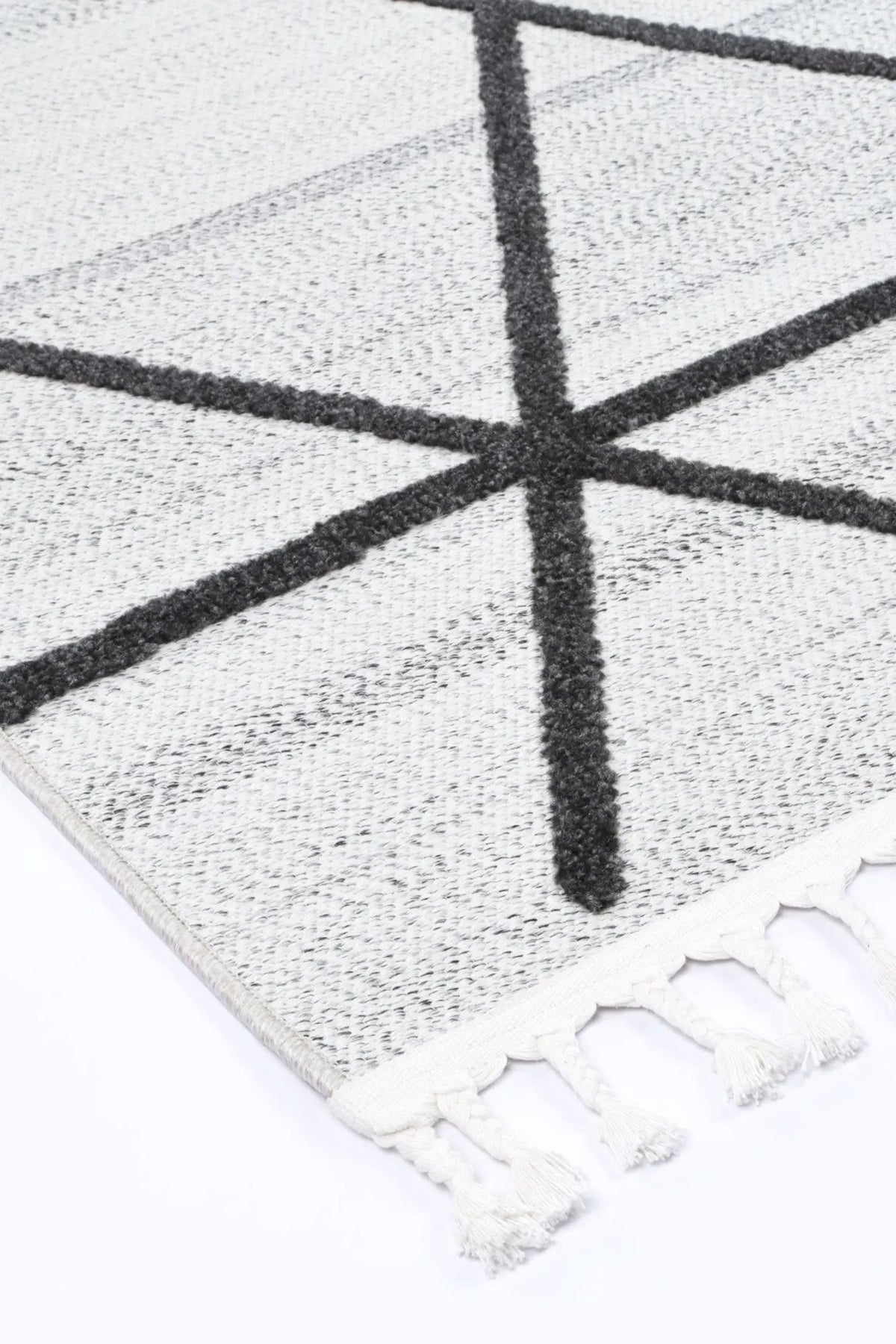 DETAIL | Aegean-Cream-Anthrasite-Diamond-Rug-BRAVEN-36155118.jpg