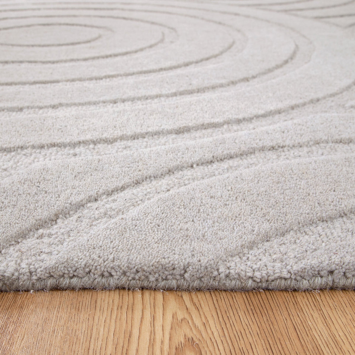 Liora Light Grey — detail