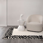 Noor Black White — detail