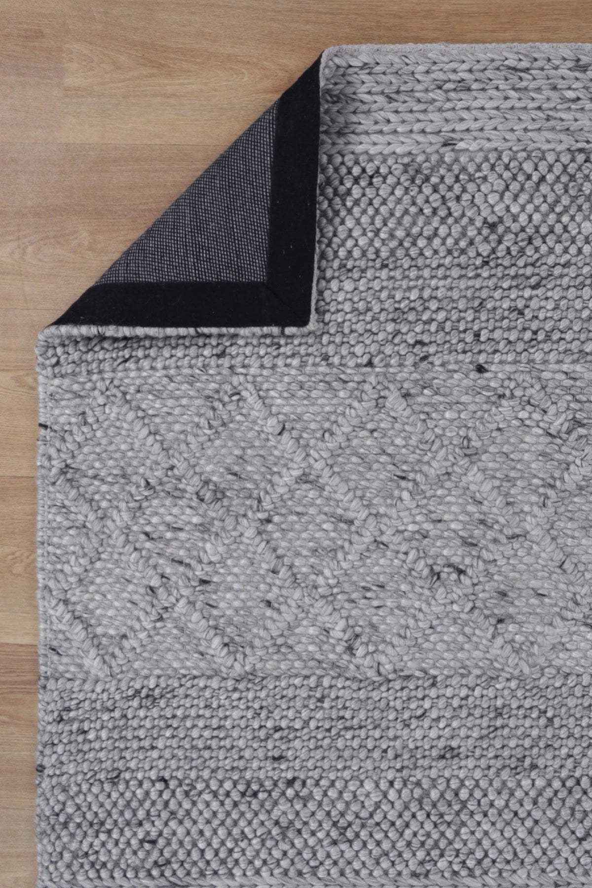 Bella Handwoven Wool Grey — DETAIL