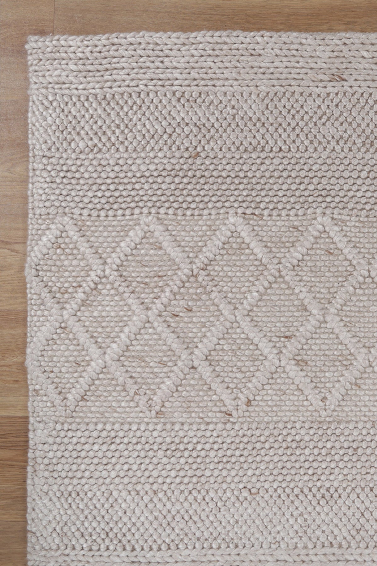 Bella Handwoven Wool Cream Beige — DETAIL