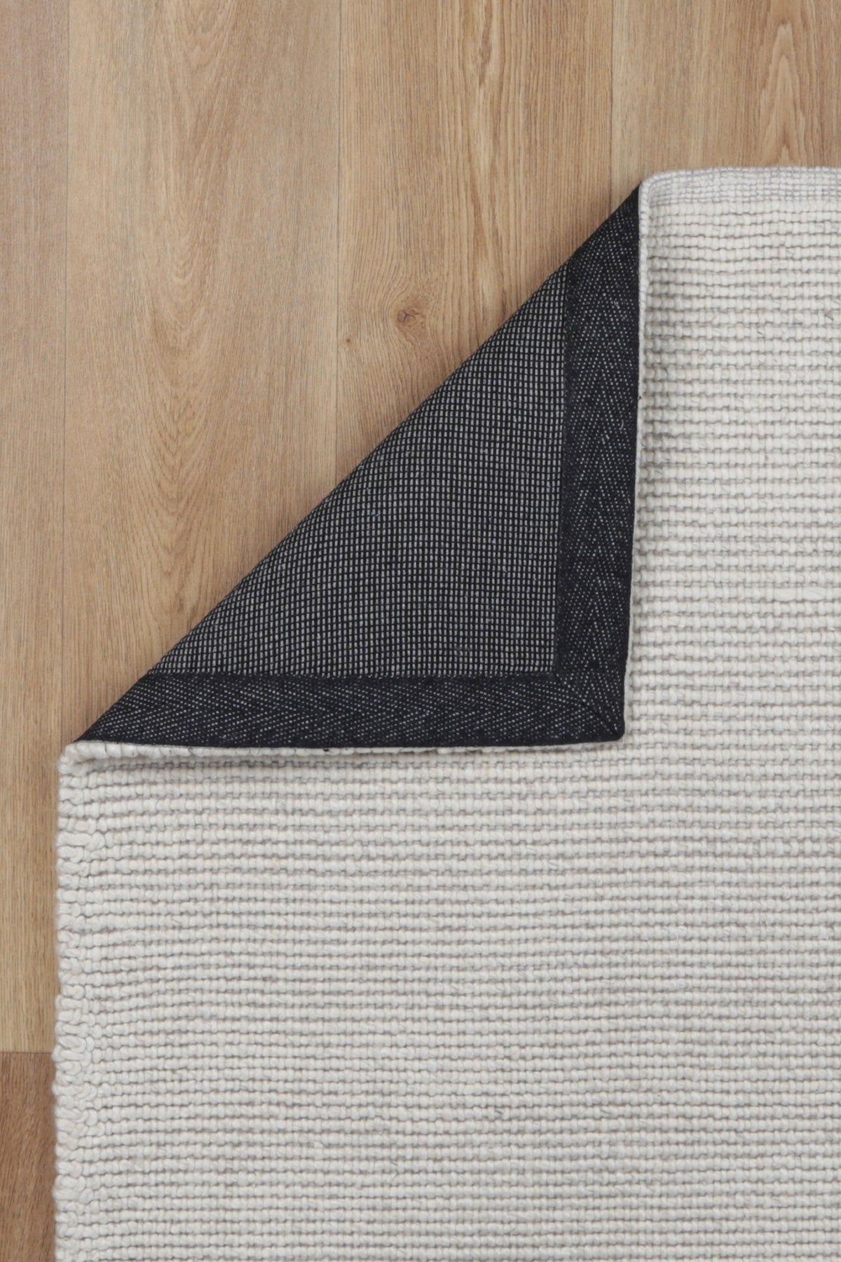 Astro Ivory — DETAIL