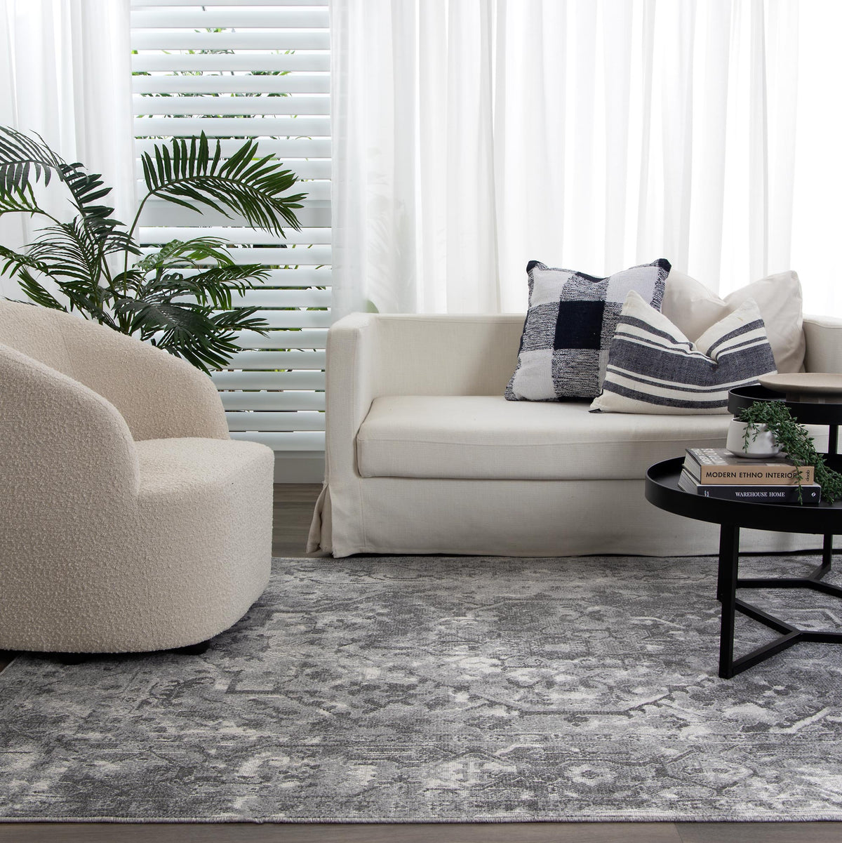 Quadalio Grey Ivory — ROOM_LIFESTYLE