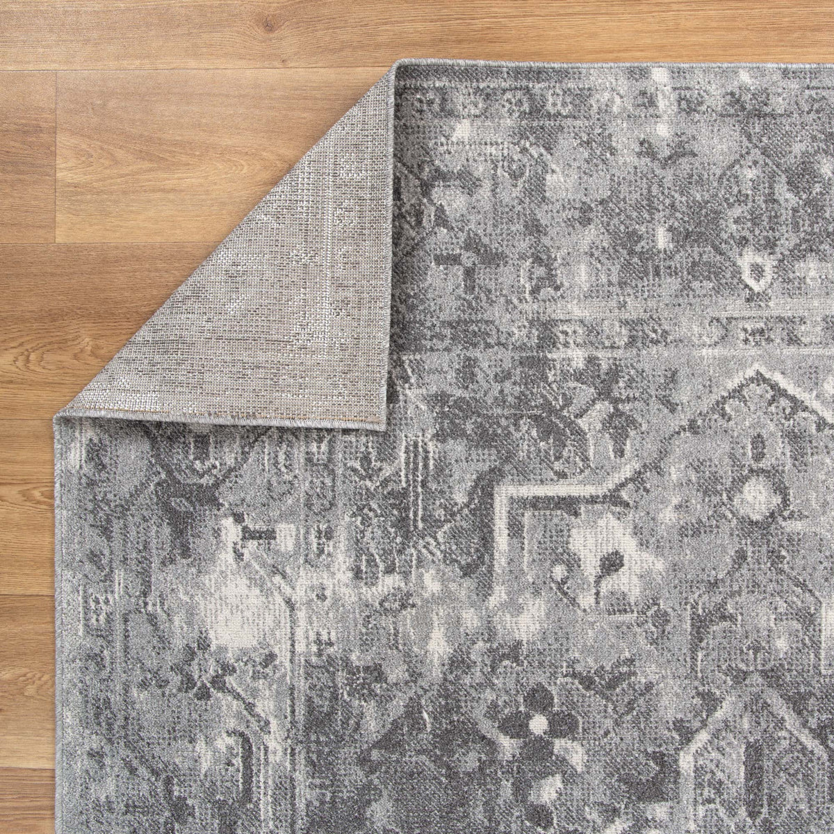 Quadalio Grey Ivory — DETAIL